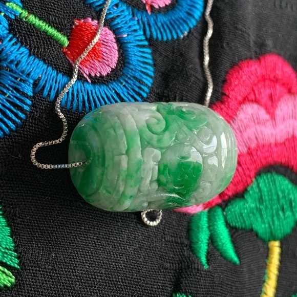 Jewelry - 💚JADE PROSPER rare Authentic Jade Necklace